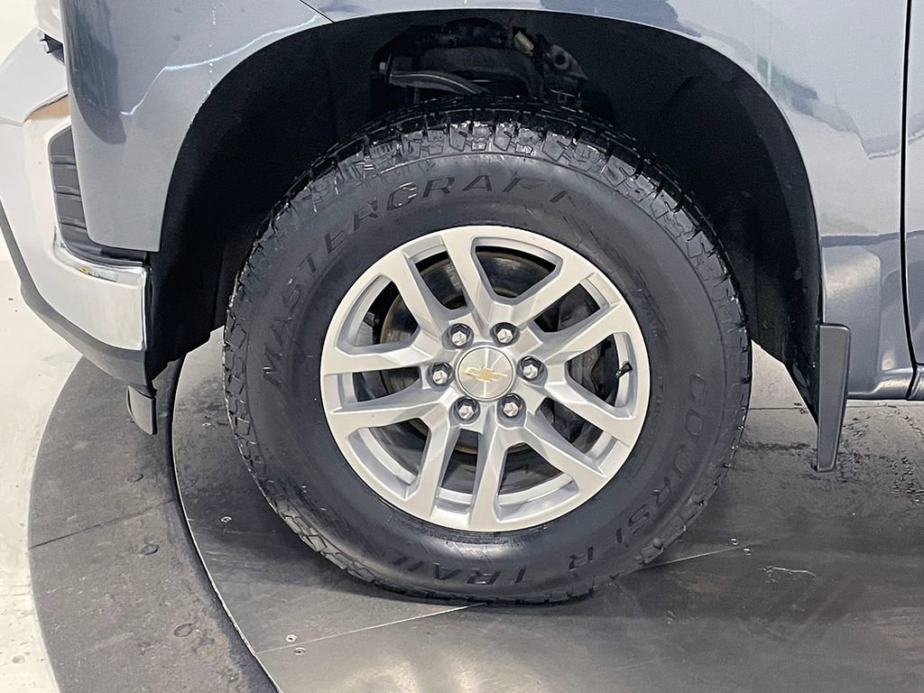Used 2021 Chevrolet Silverado 1500 LT image 36