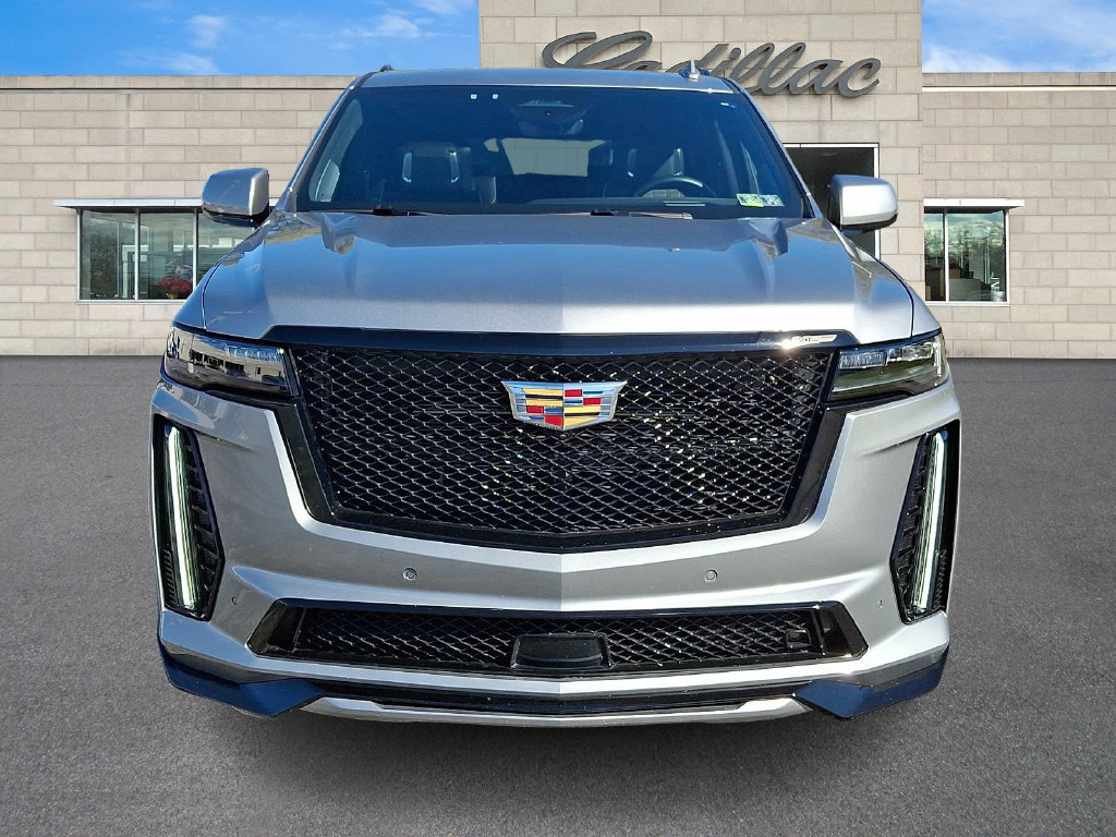 Certified 2024 Cadillac Escalade ESV V AWD/4WD image 3
