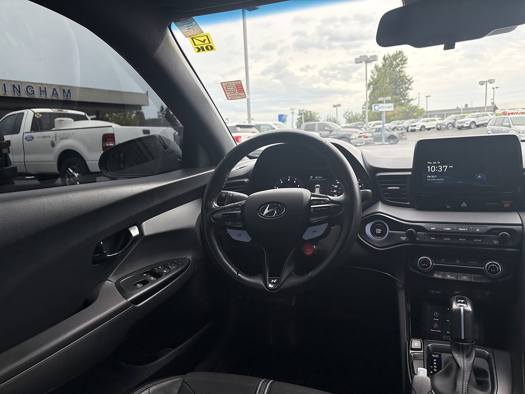 Used 2022 Hyundai Veloster N FWD image 18