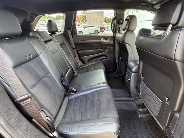 Used 2022 Jeep Grand Cherokee Laredo X image 13