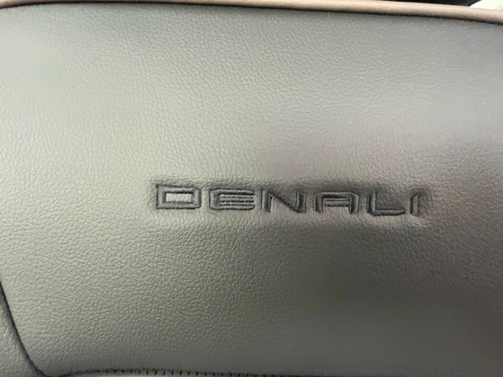 New 2026 GMC Canyon Denali AWD/4WD image 19