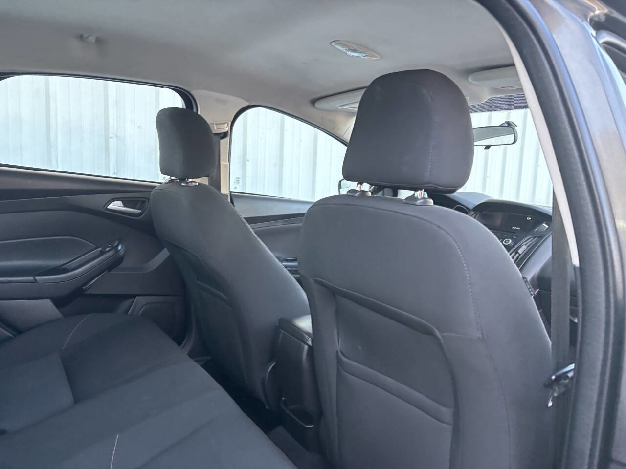 Used 2015 Ford Focus SE image 17