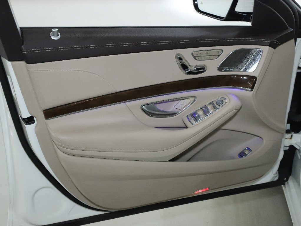 Used 2015 Mercedes-Benz S 550 4MATIC Sedan image 19