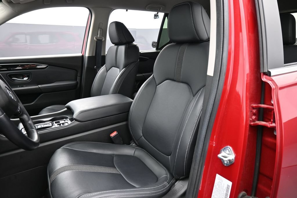 Used 2025 Honda Pilot EX-L image 23