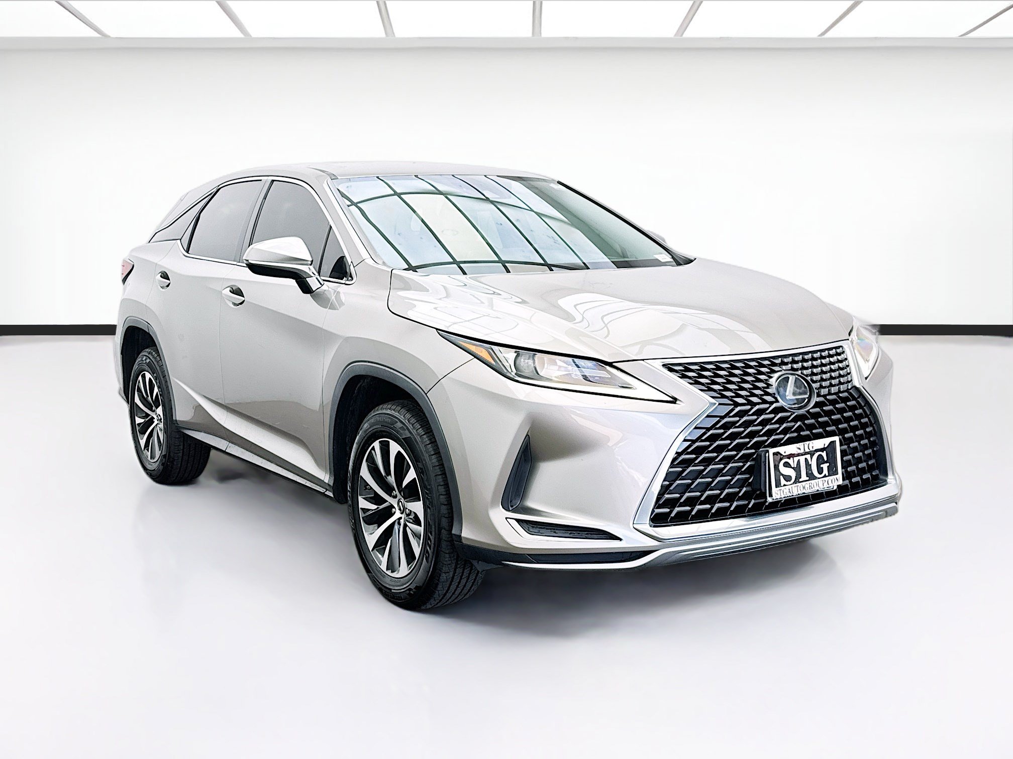 Used 2021 Lexus RX 350 FWD w/ Accessory Package image 3