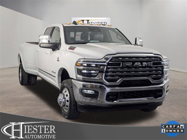 Used 2025 RAM 3500 Limited image 1