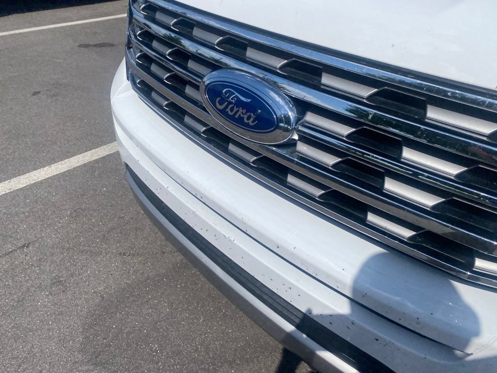 Used 2021 Ford Expedition Limited RWD image 3
