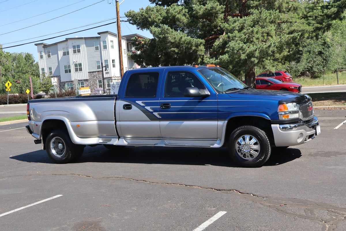 Used 2003 GMC Sierra 3500 SLE AWD/4WD image 2
