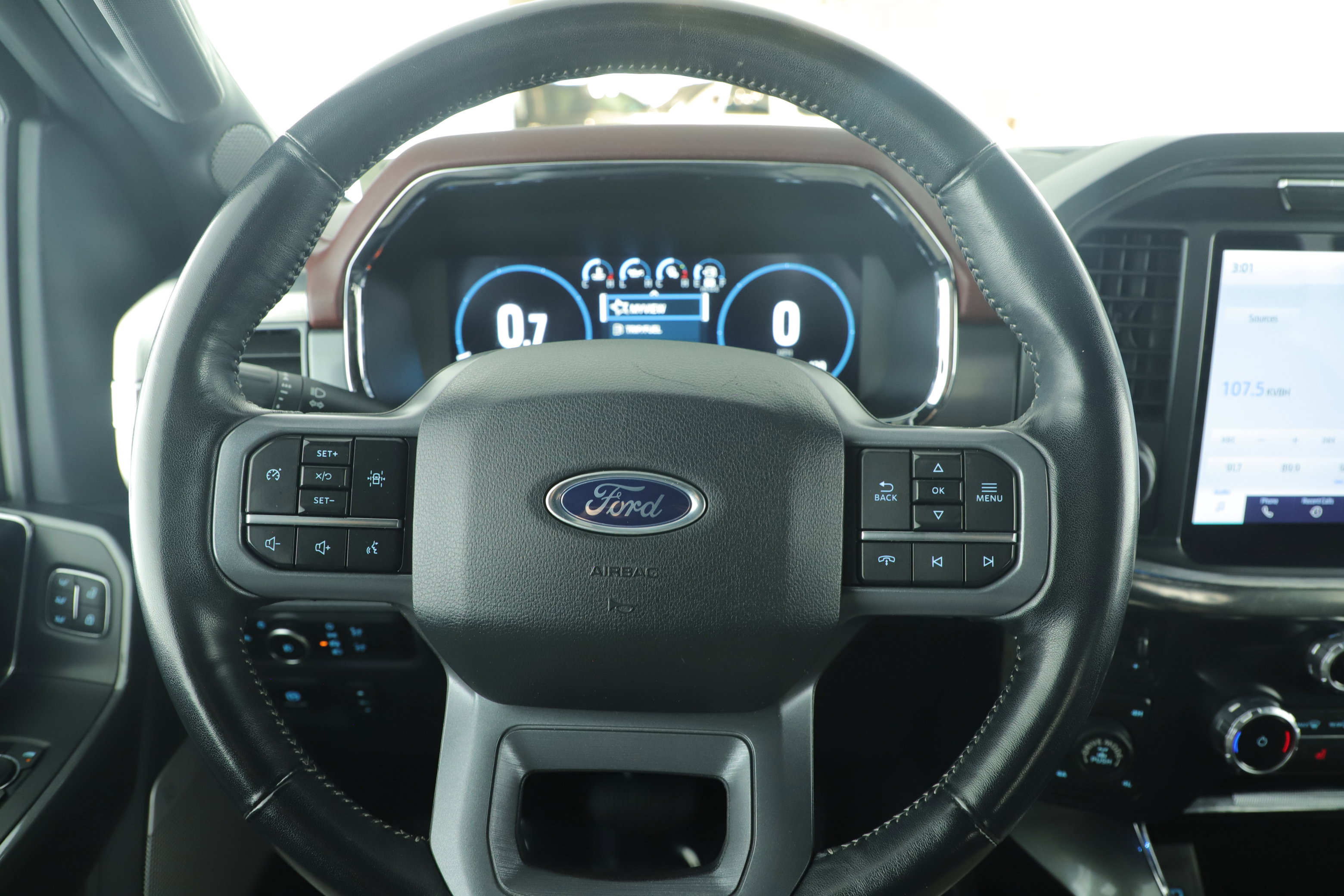 Used 2022 Ford F150 Lariat image 17