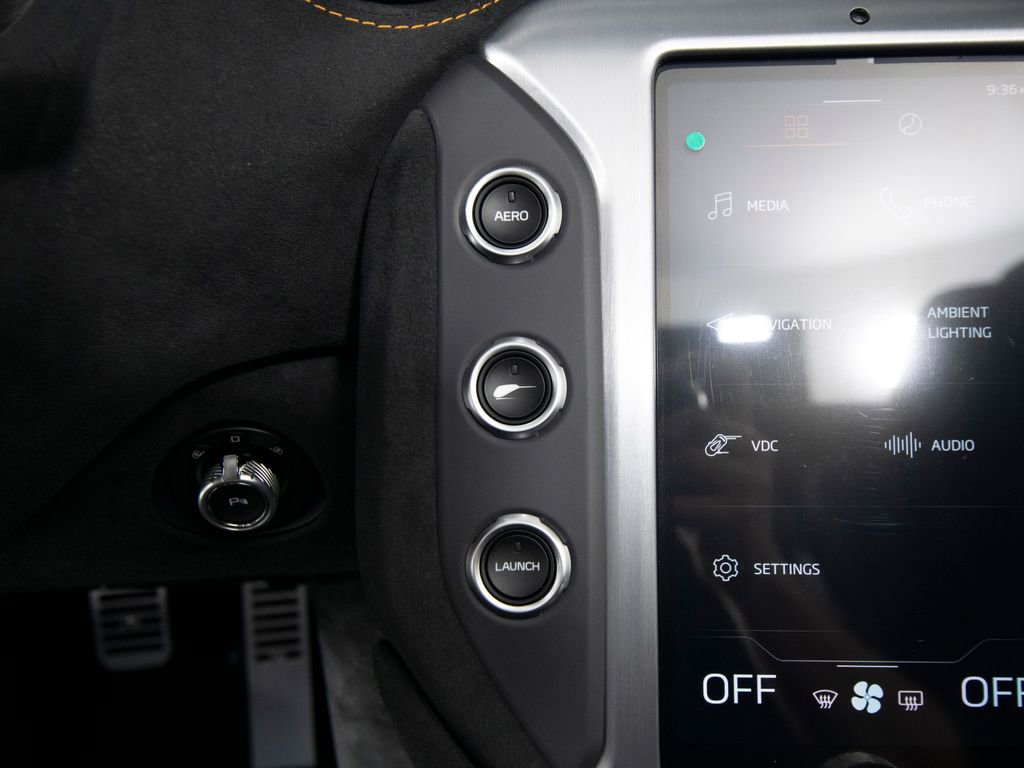 Used 2024 McLaren 750S Spider image 20