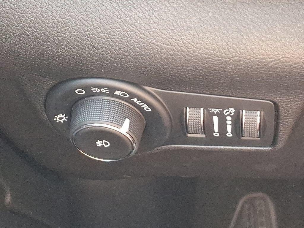 Used 2026 Jeep Compass Limited AWD/4WD image 23
