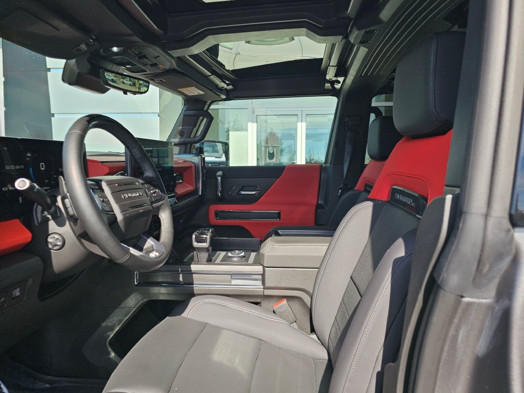 Used 2026 GMC Hummer EV 4x4 Crew Cab w/ Carbon Fiber Edition Package image 24