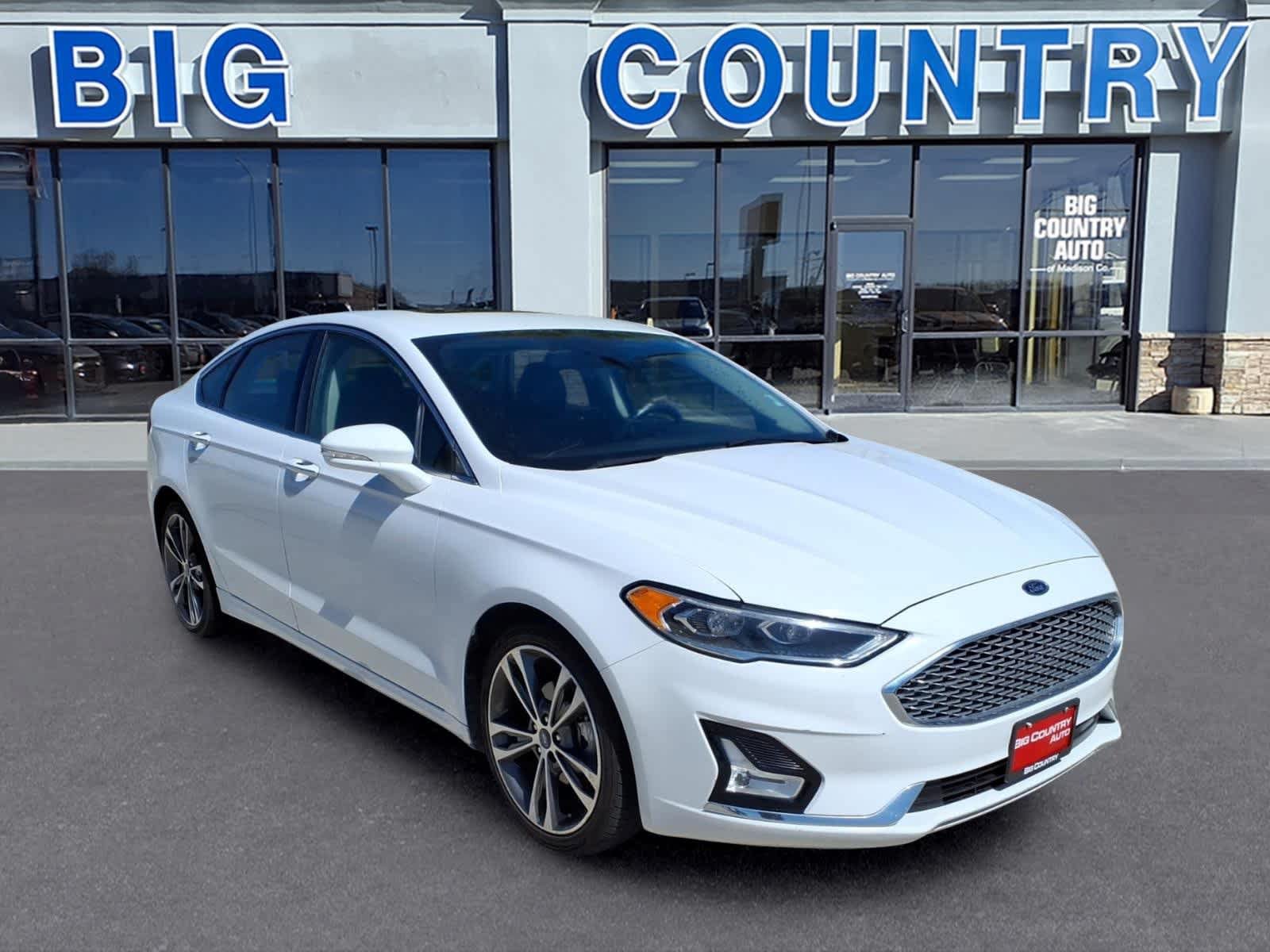 Used 2020 Ford Fusion Titanium AWD/4WD image 3