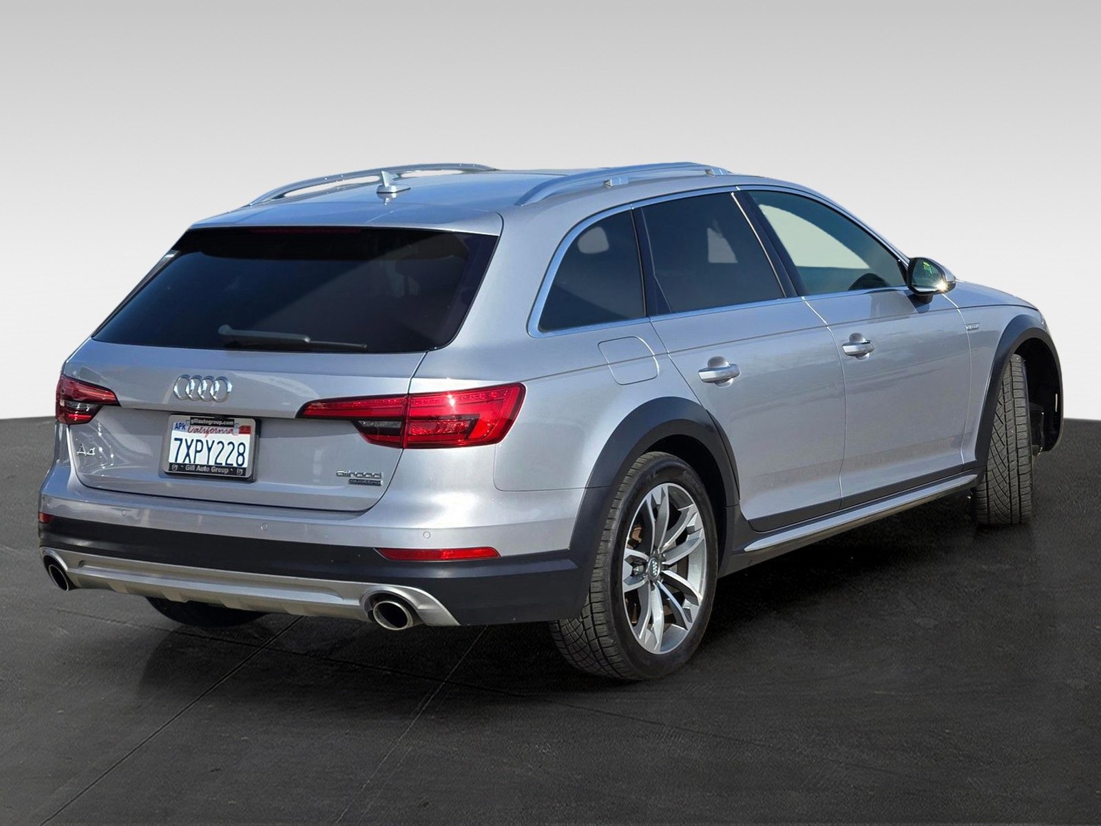 Used 2017 Audi A4 2.0T allroad Premium Plus image 4