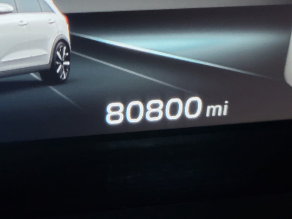 Used 2020 Kia Niro EX Premium FWD image 17