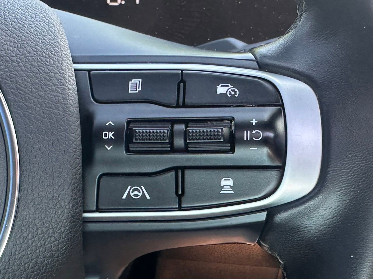 Used 2025 Kia K5 GT-Line w/ GT-Line Premium Package image 26