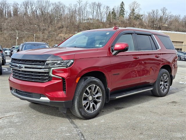 Used 2022 Chevrolet Tahoe LT w/ LT Signature Package AWD/4WD image 3
