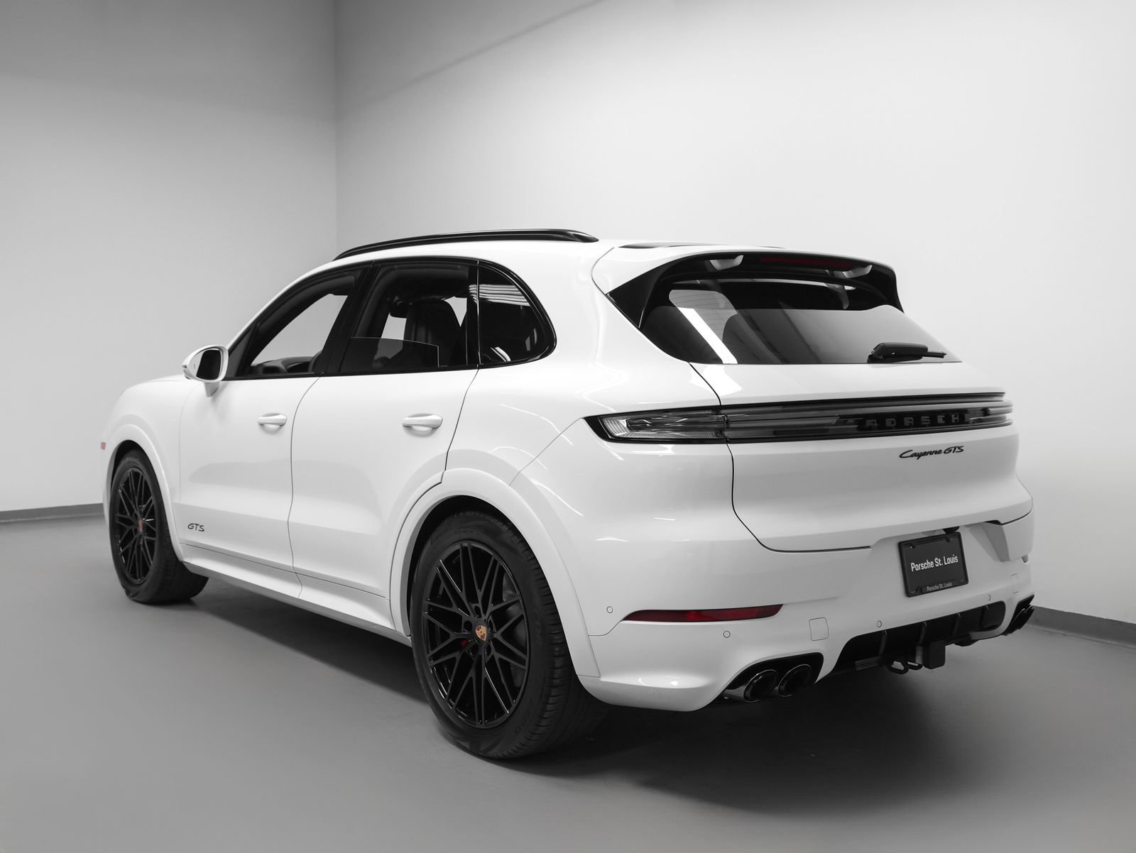 New 2026 Porsche Cayenne GTS AWD/4WD image 3