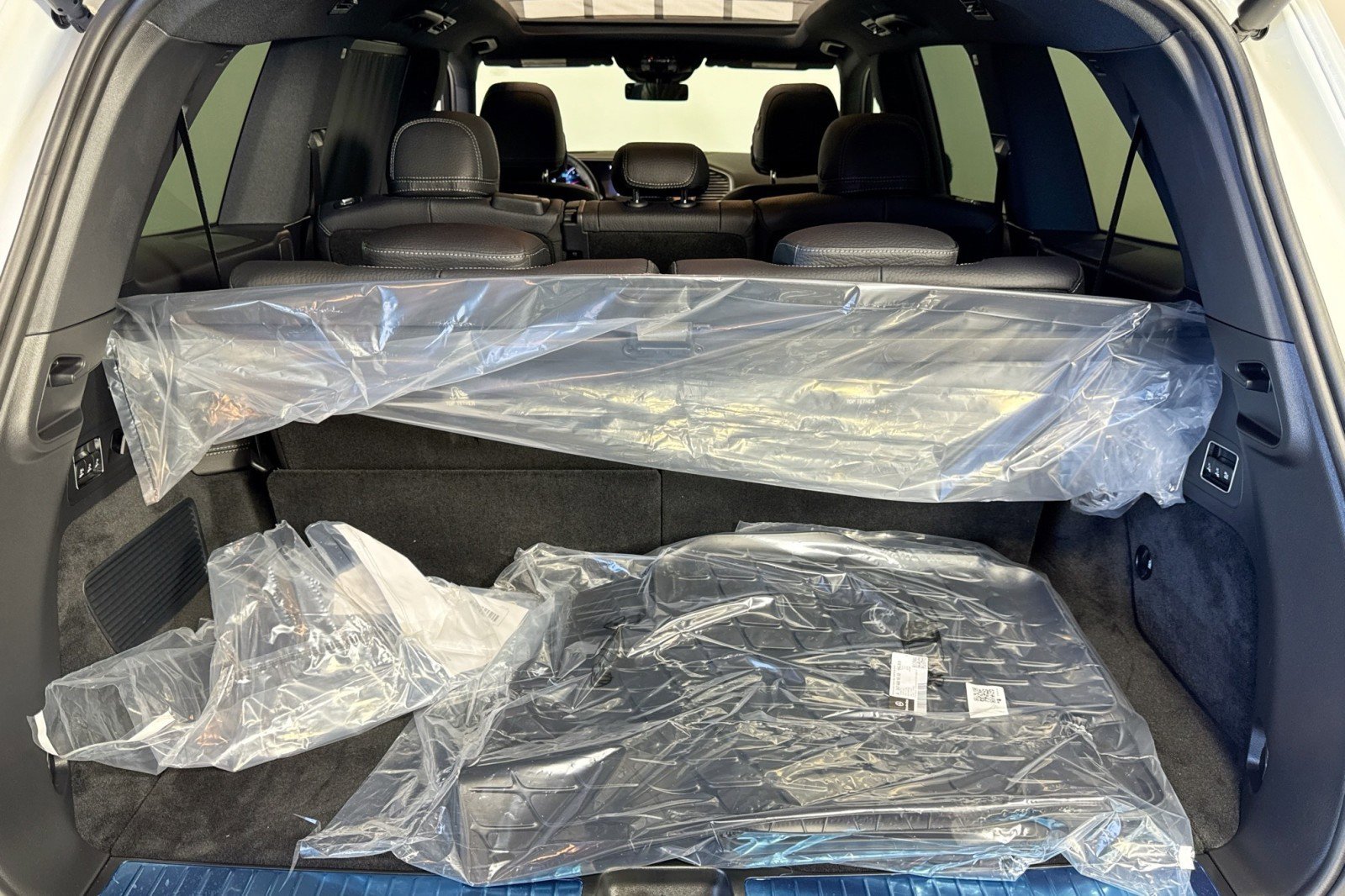 New 2026 Mercedes-Benz GLS 580 4MATIC image 23