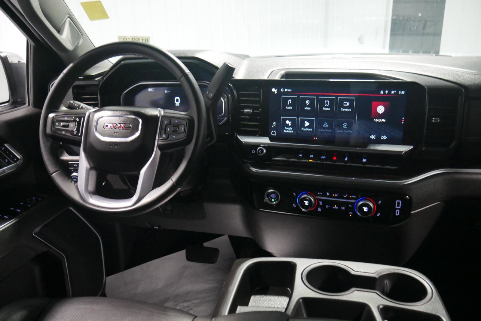 Used 2024 GMC Sierra 1500 SLT image 18