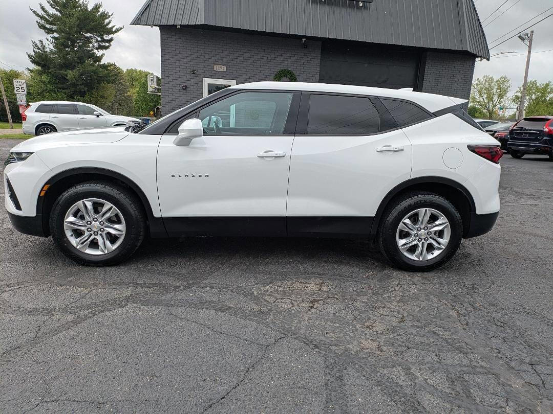 Used 2020 Chevrolet Blazer LT FWD image 2