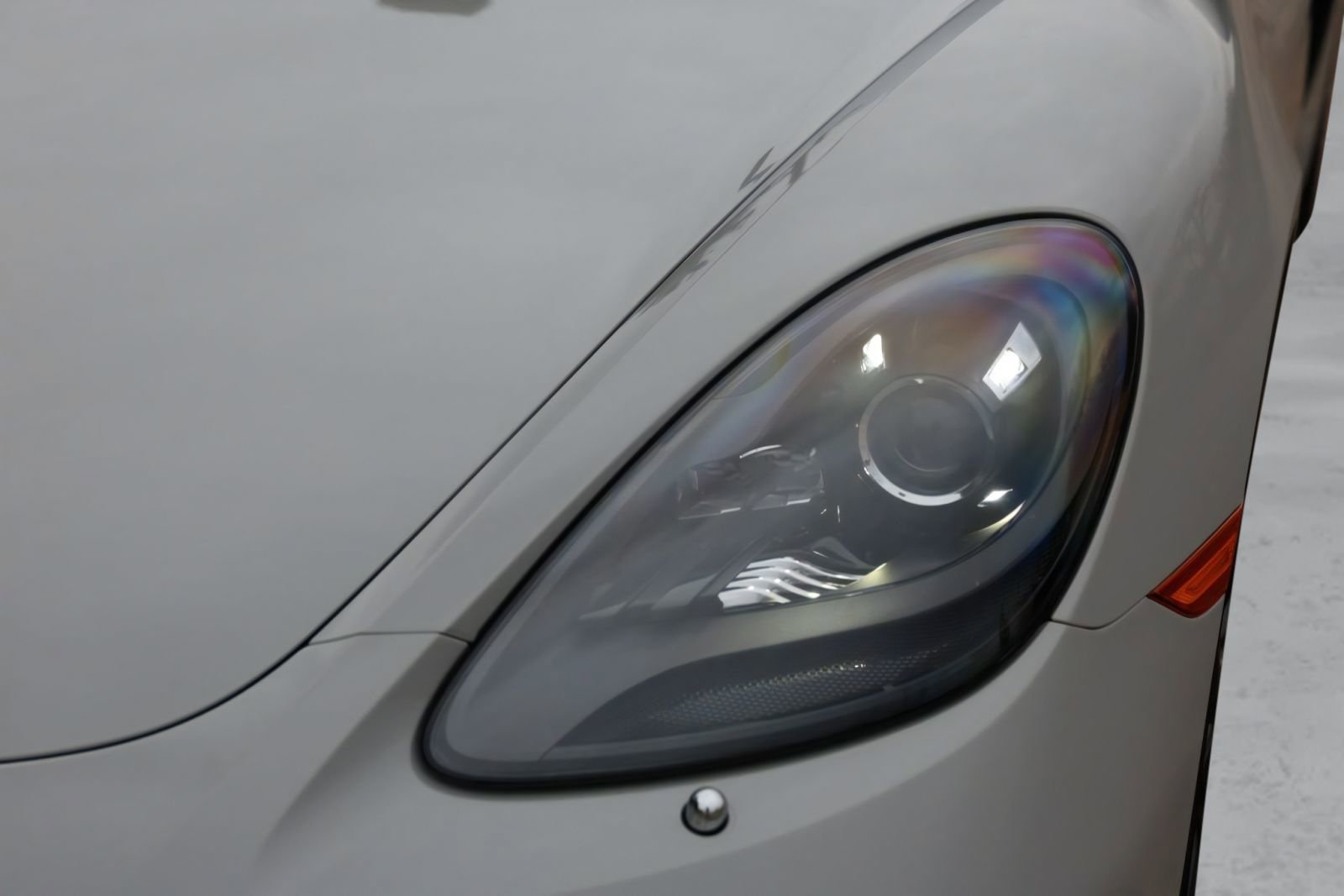 Used 2025 Porsche 718 Cayman RWD image 20