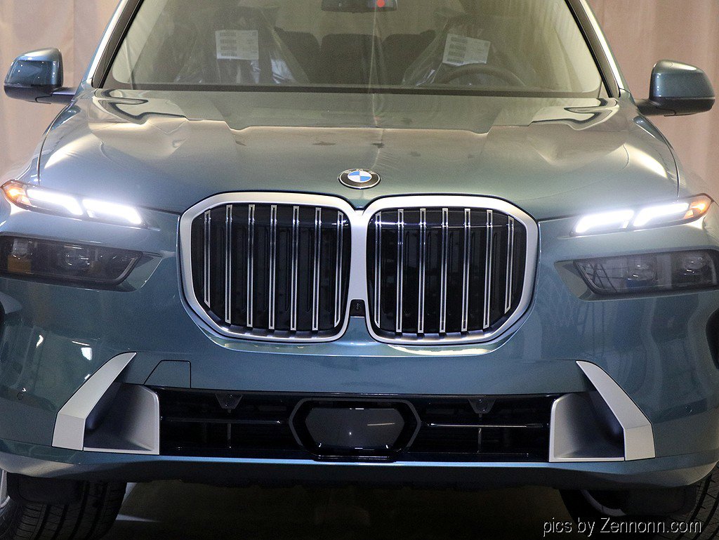 Used 2026 BMW X7 xDrive40i w/ Premium Package image 6