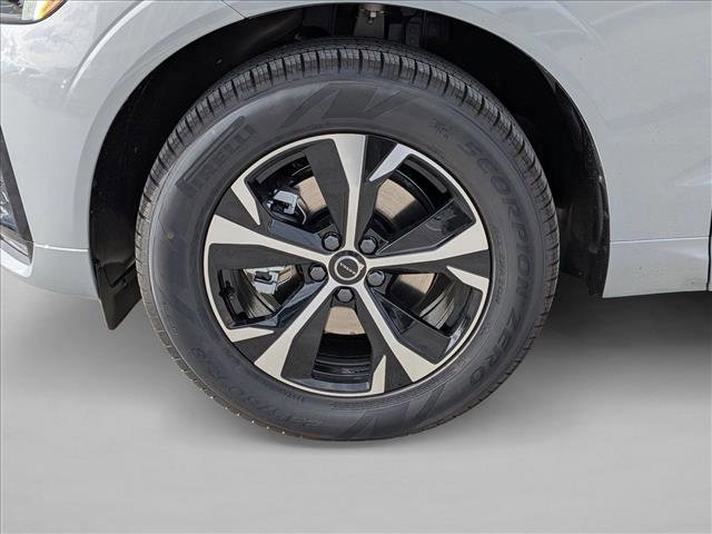 New 2026 Volvo XC60 B5 Core w/ Protection Package Premier AWD/4WD image 11