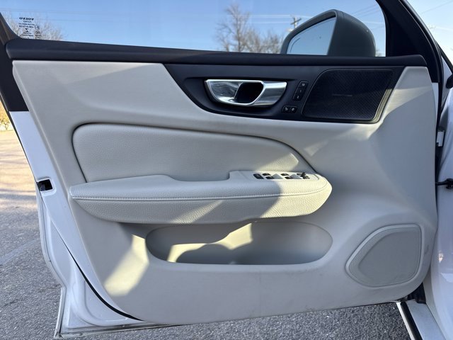 Used 2022 Volvo S60 B5 Inscription w/ Advanced Package image 14