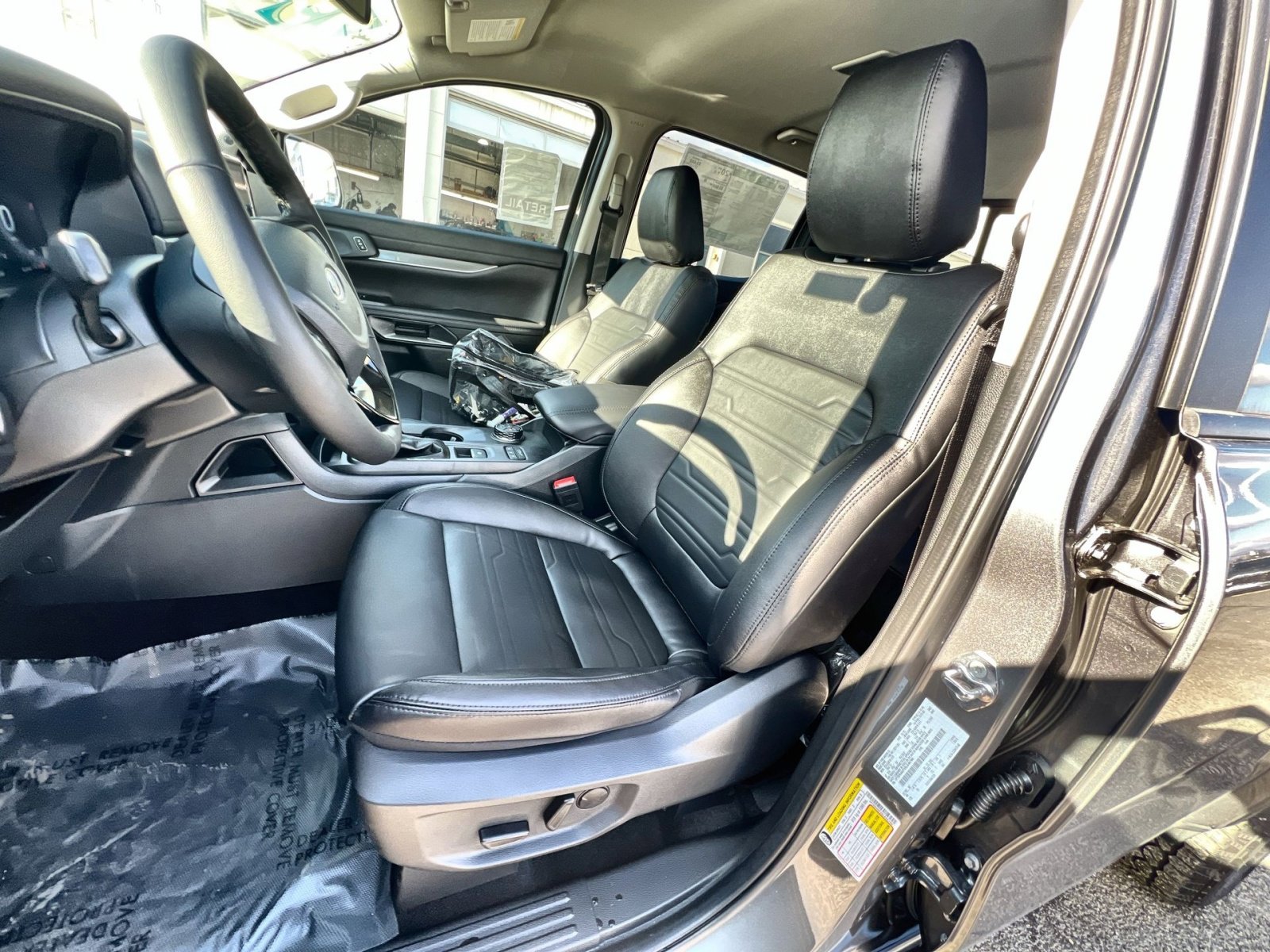 New 2025 Ford Ranger Lariat w/ FX4 Off-Road Package image 13