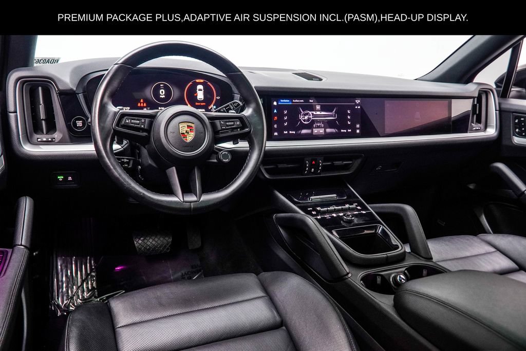 Used 2024 Porsche Cayenne AWD/4WD image 18