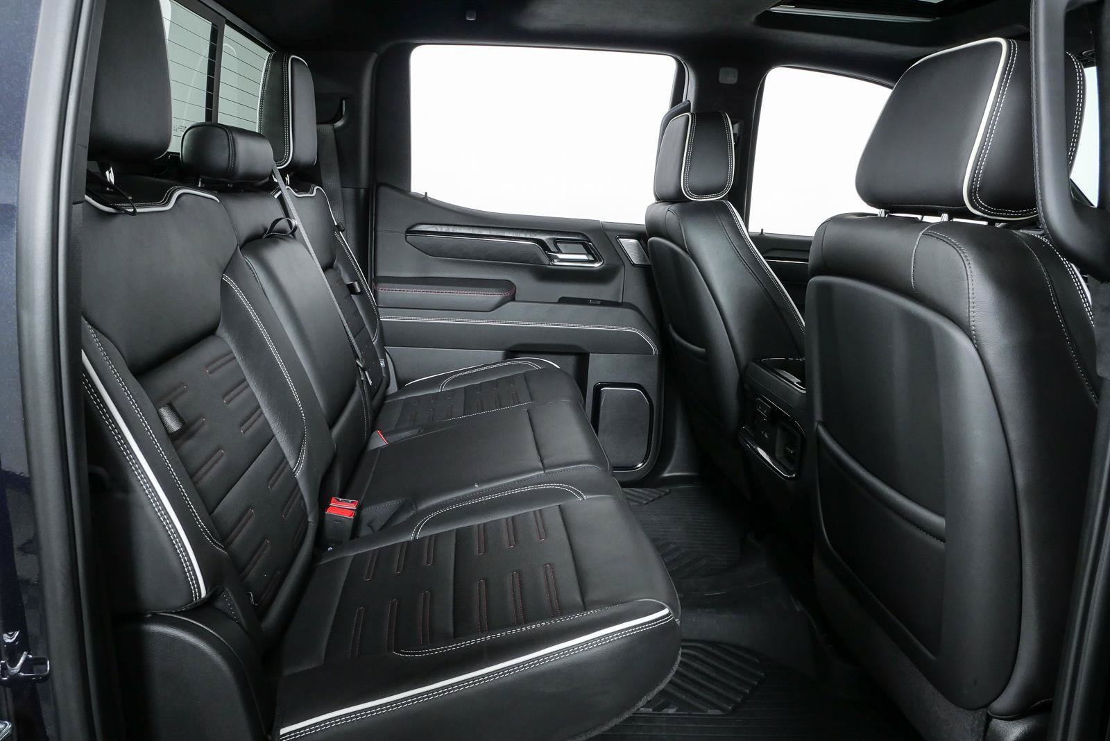 Certified 2024 GMC Sierra 1500 AT4X w/ AT4X AEV Edition AWD/4WD image 22