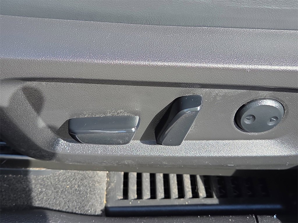 Used 2022 Mitsubishi Outlander SEL image 22