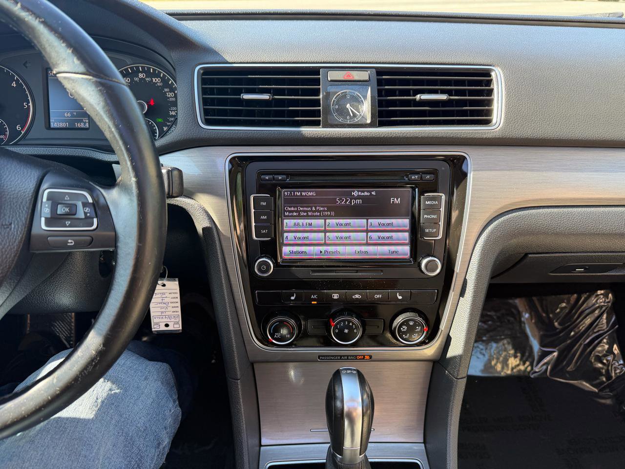 Used 2014 Volkswagen Passat TDI SE FWD image 14