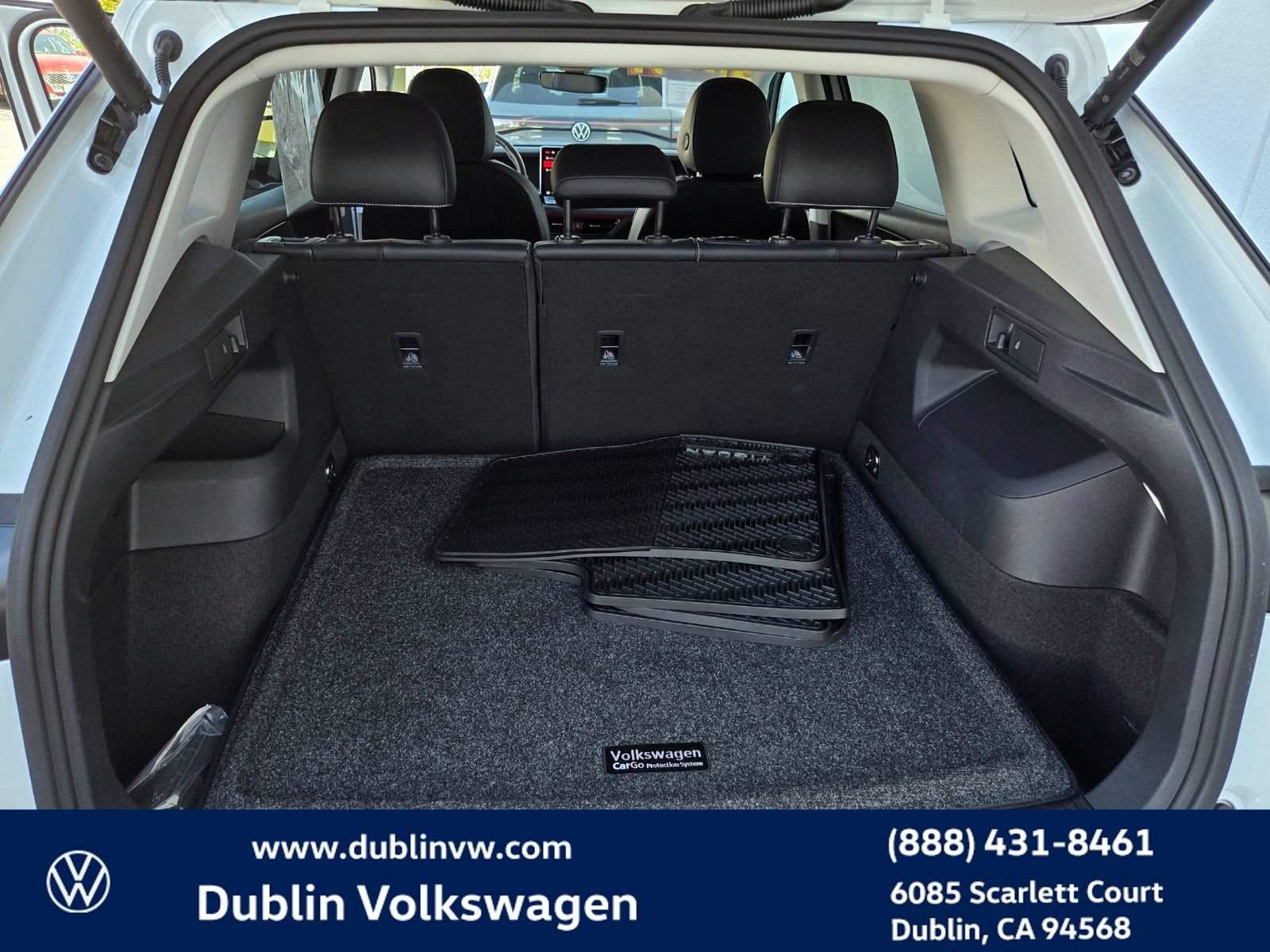Certified 2026 Volkswagen Tiguan SE FWD image 24