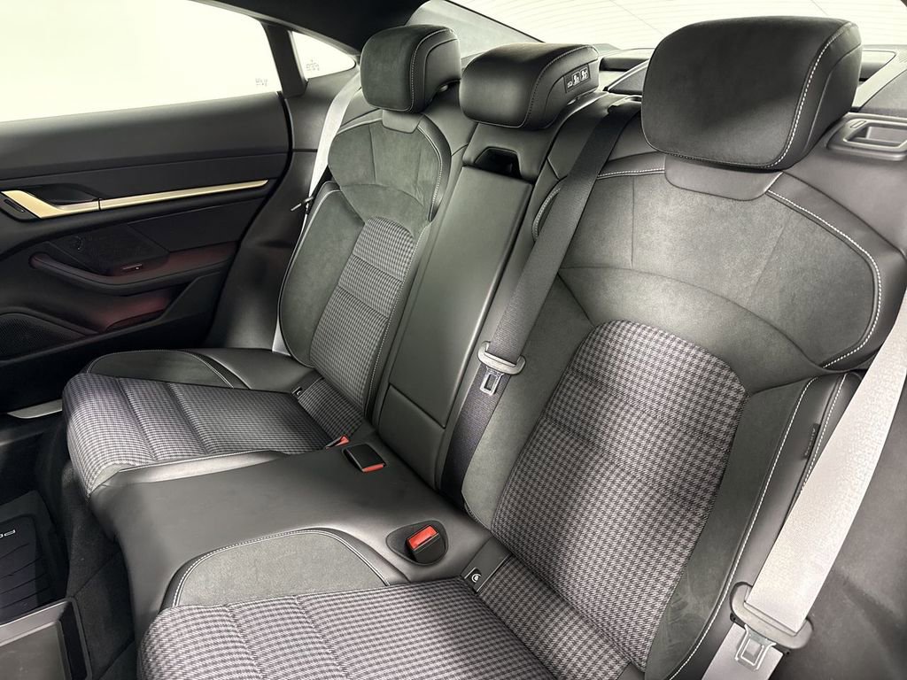 Certified 2025 Porsche Taycan 4S image 22