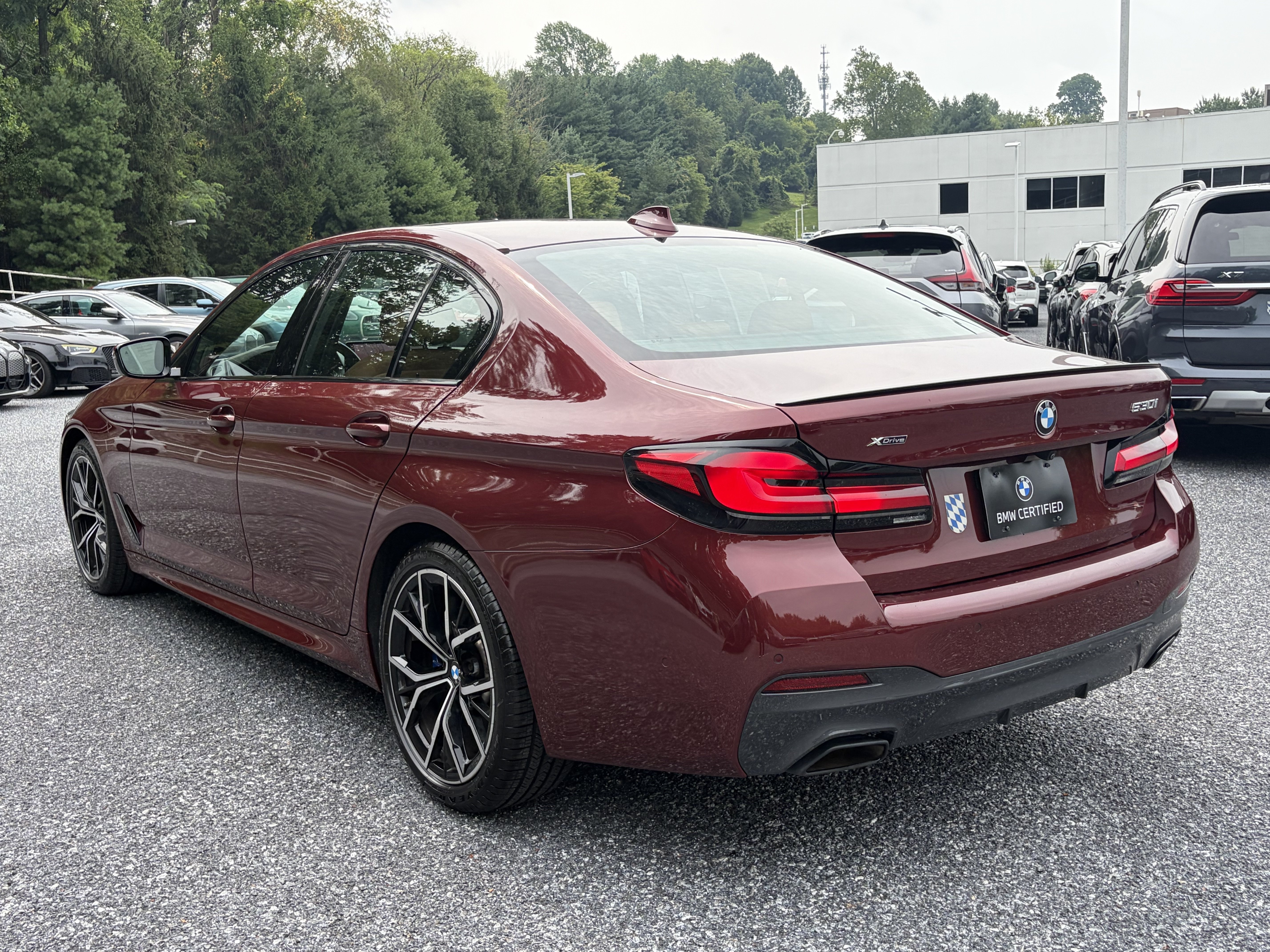 Used 2023 BMW 530i xDrive w/ M Sport Package AWD/4WD image 5