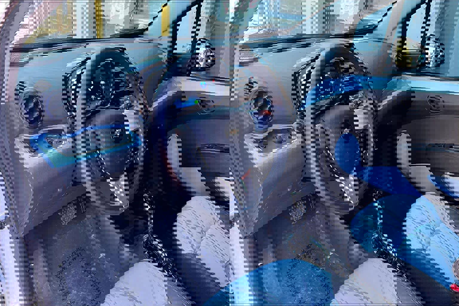 Used 2015 Chevrolet Spark LT image 17