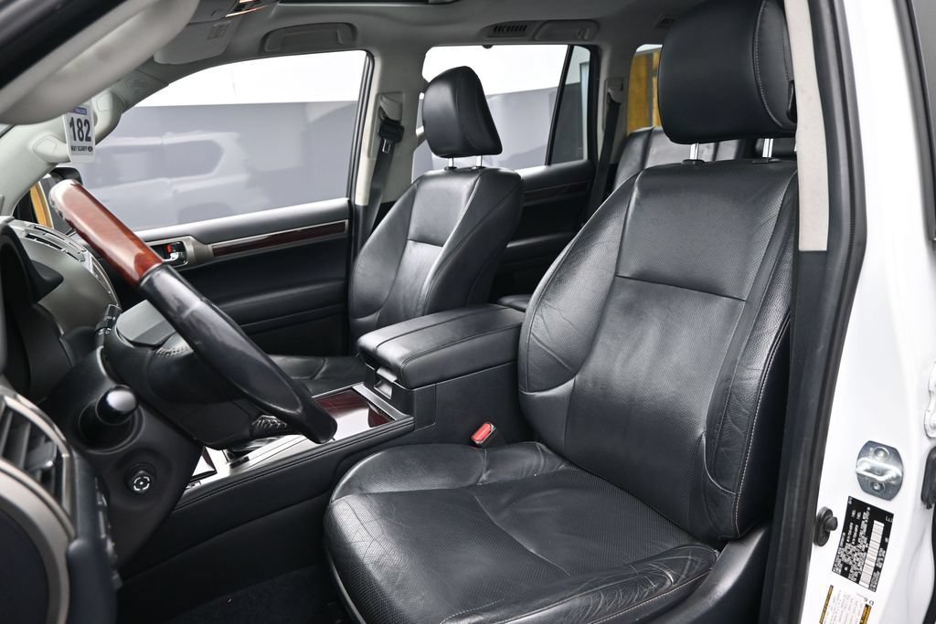 Used 2016 Lexus GX 460 w/ Premium Package AWD/4WD image 17