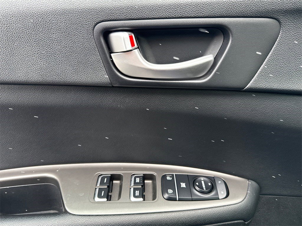 Used 2019 Kia Optima S w/ S Panoramic Sunroof Package image 18