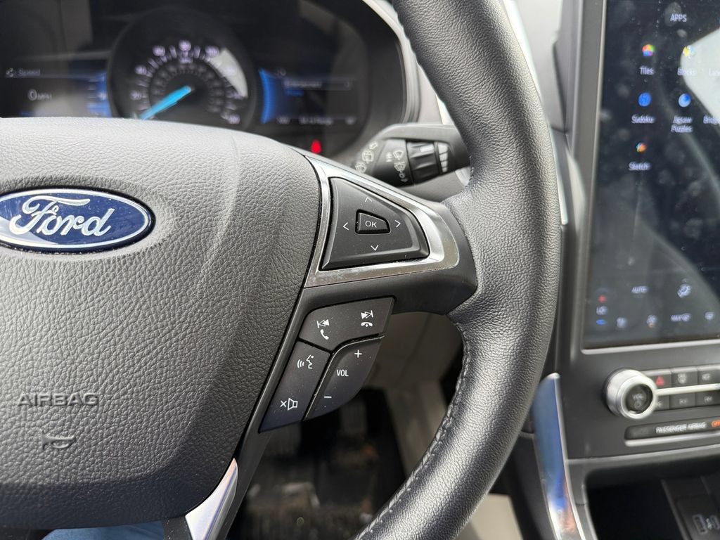 Certified 2022 Ford Edge Titanium AWD/4WD image 37