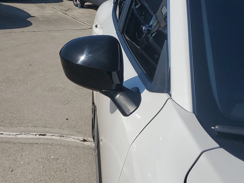 Used 2026 Nissan Kicks SV w/ Illumination Package FWD image 10