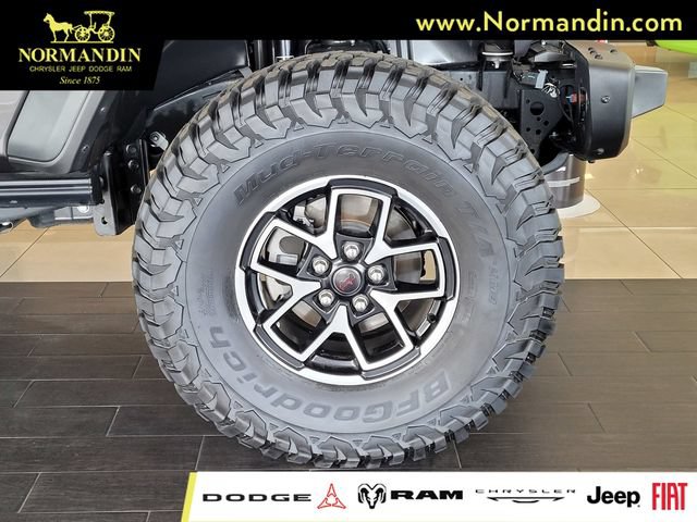 New 2024 Jeep Wrangler Unlimited Rubicon w/ Capability Package AWD/4WD image 3