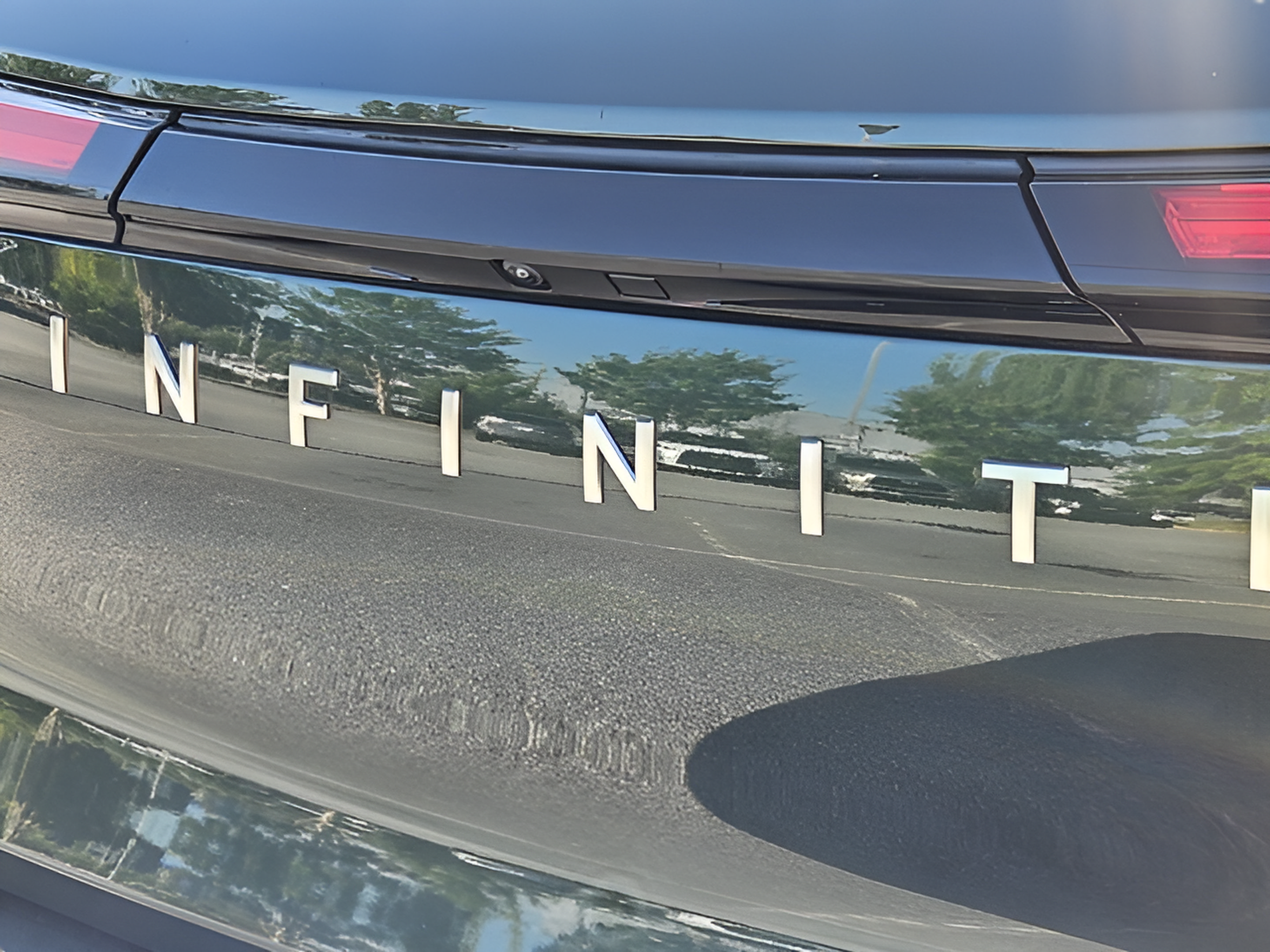Certified 2027 INFINITI QX60 Luxe w/ Cargo Package FWD image 32