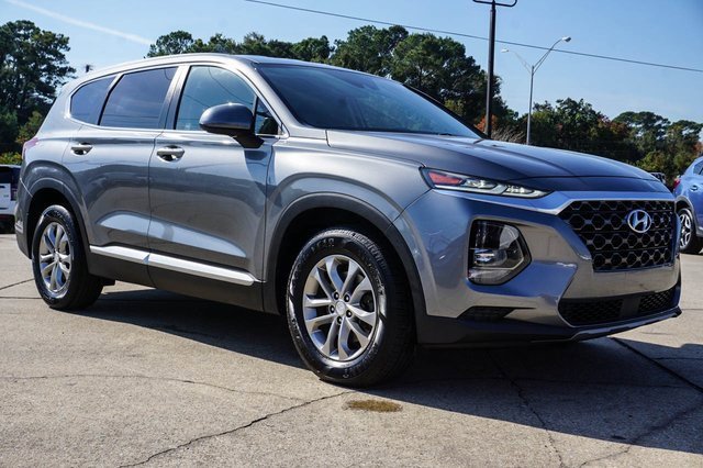 Used 2019 Hyundai Santa Fe SE image 2