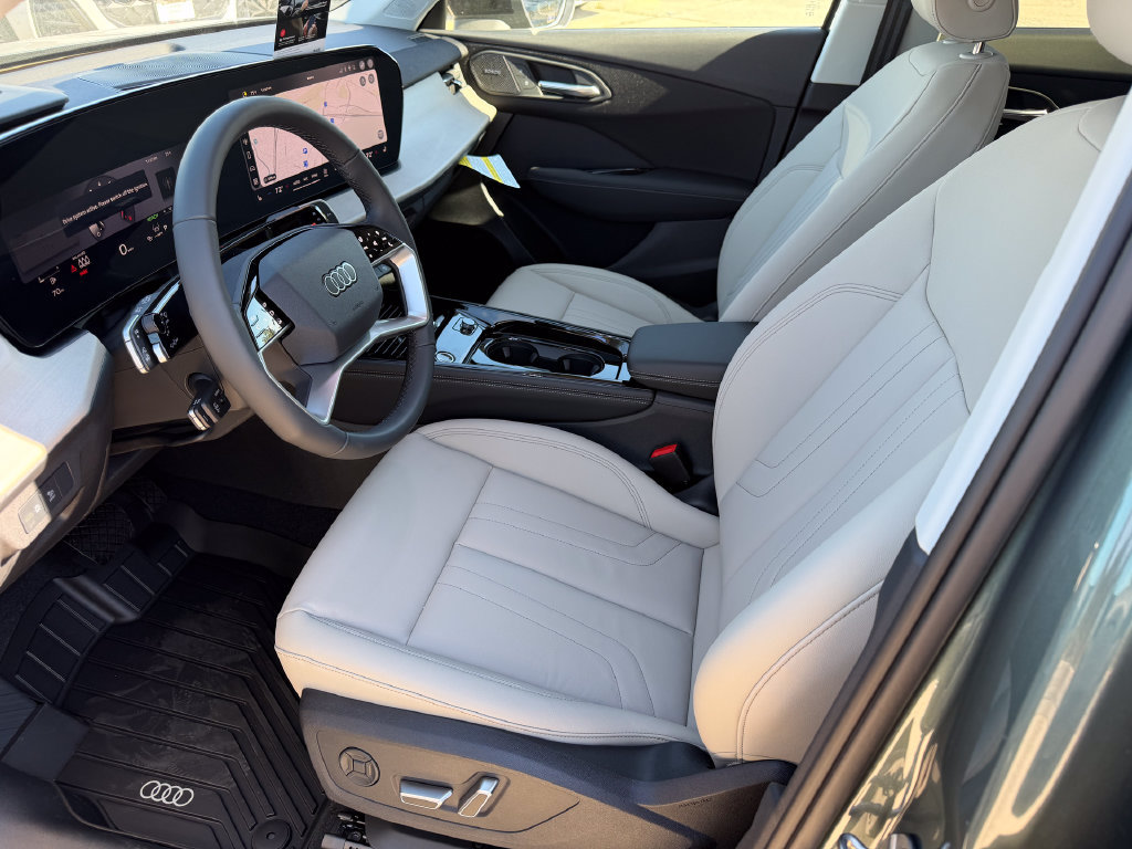 New 2026 Audi Q3 quattro 2.0T AWD/4WD image 17