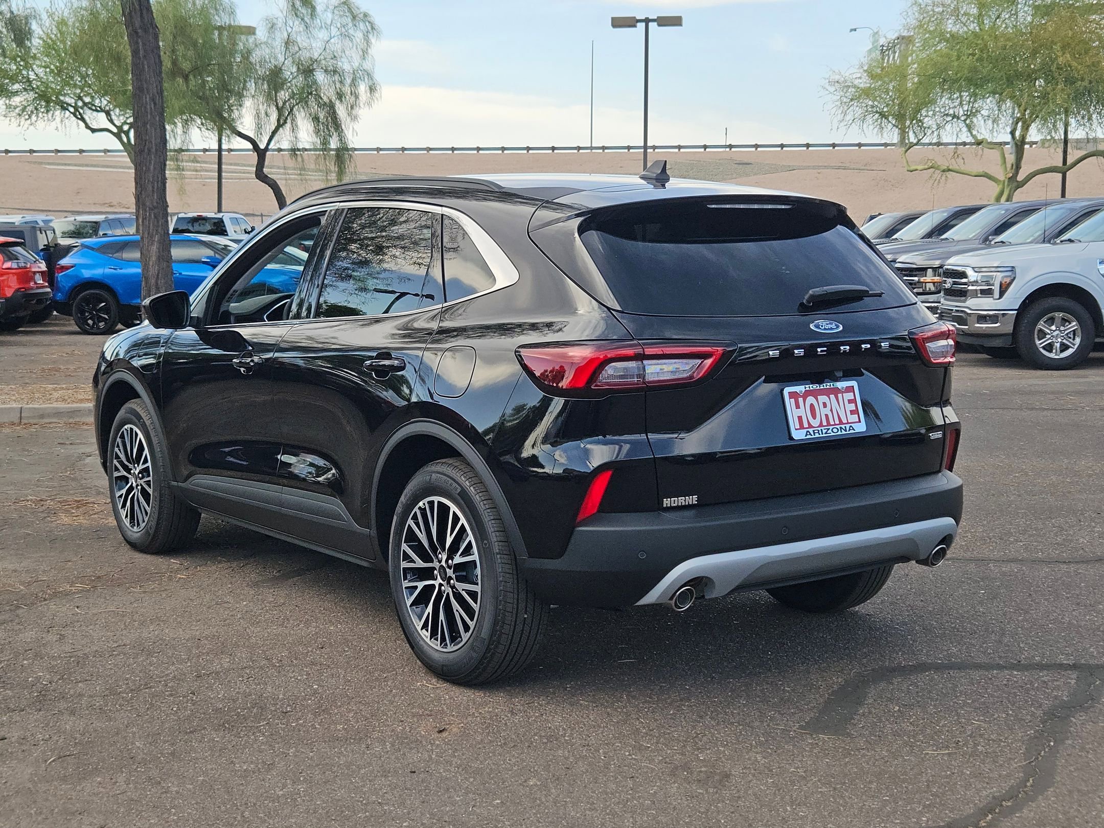New 2025 Ford Escape SE w/ PHEV Premium Package image 5