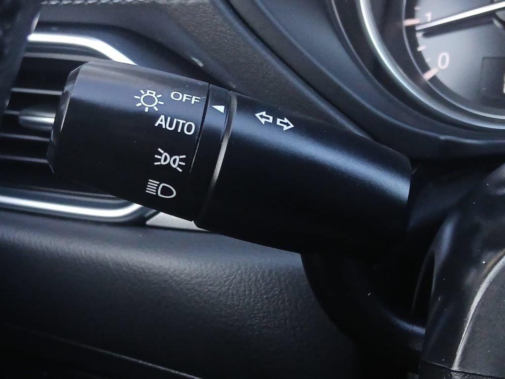 Used 2019 MAZDA CX-5 Touring FWD image 12