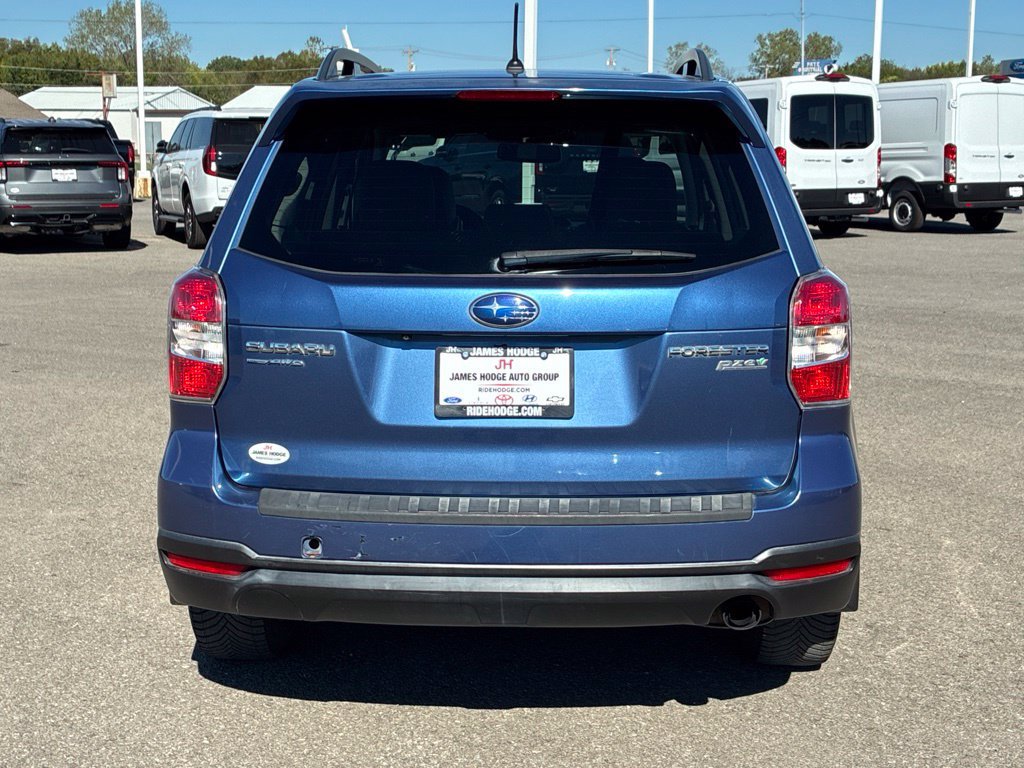 Used 2015 Subaru Forester 2.5i Limited AWD/4WD image 4