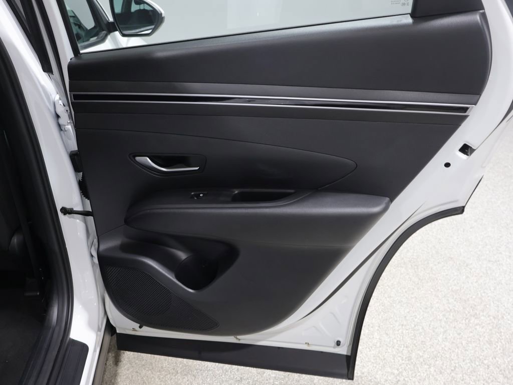 Used 2023 Hyundai Tucson SE image 20
